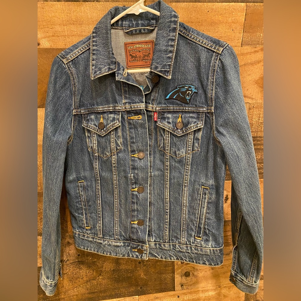 Carolina Panthers Levi's Denim Jacket Small Women’s Blue Embroidered NFL New